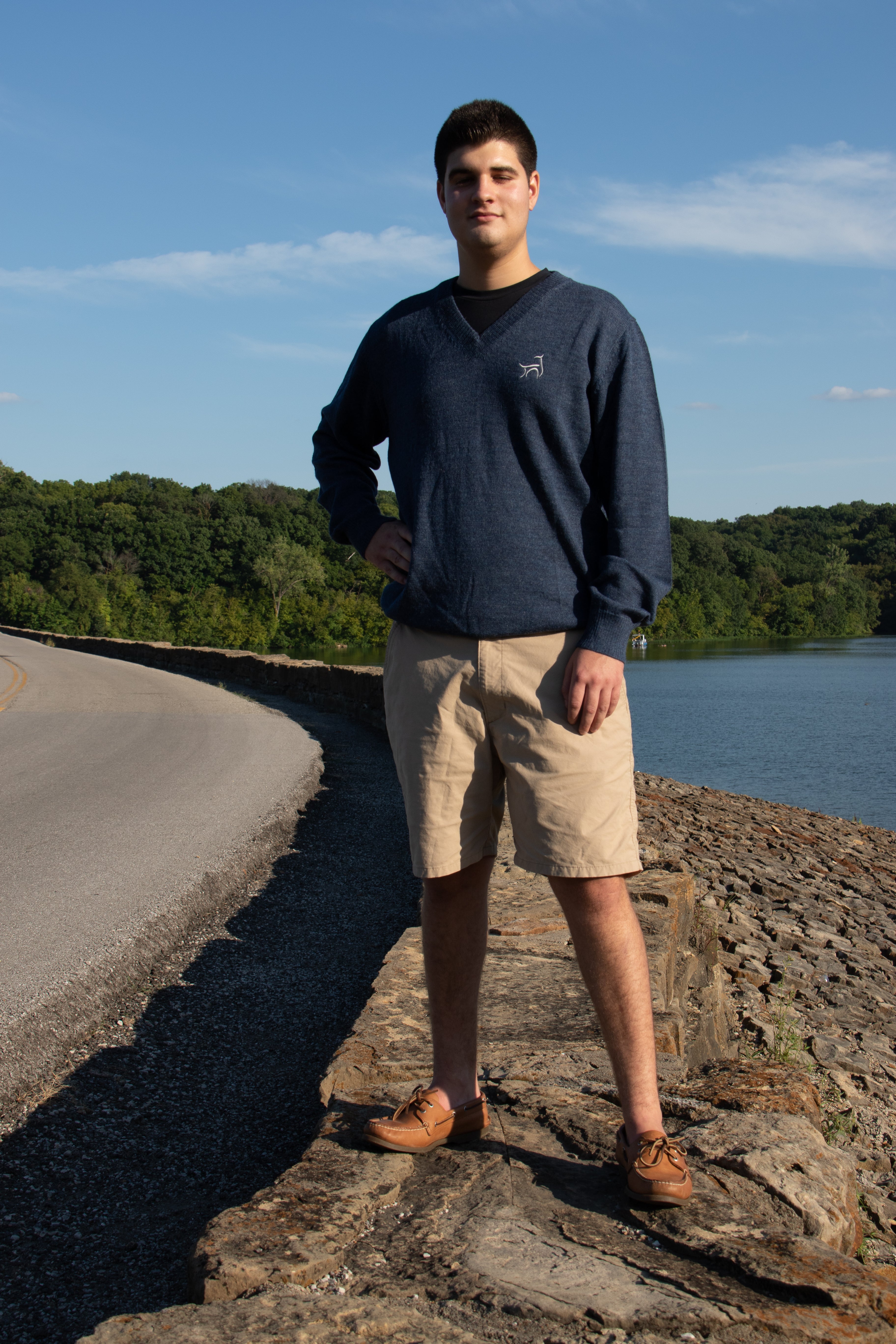 MEN’S 100%BABY ALPACA V-NECK SWEATER