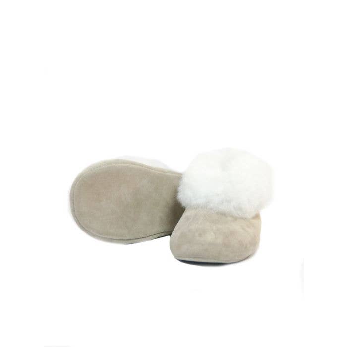 Step into Softness with BabyPaca Suede Plush Booties! 🌟