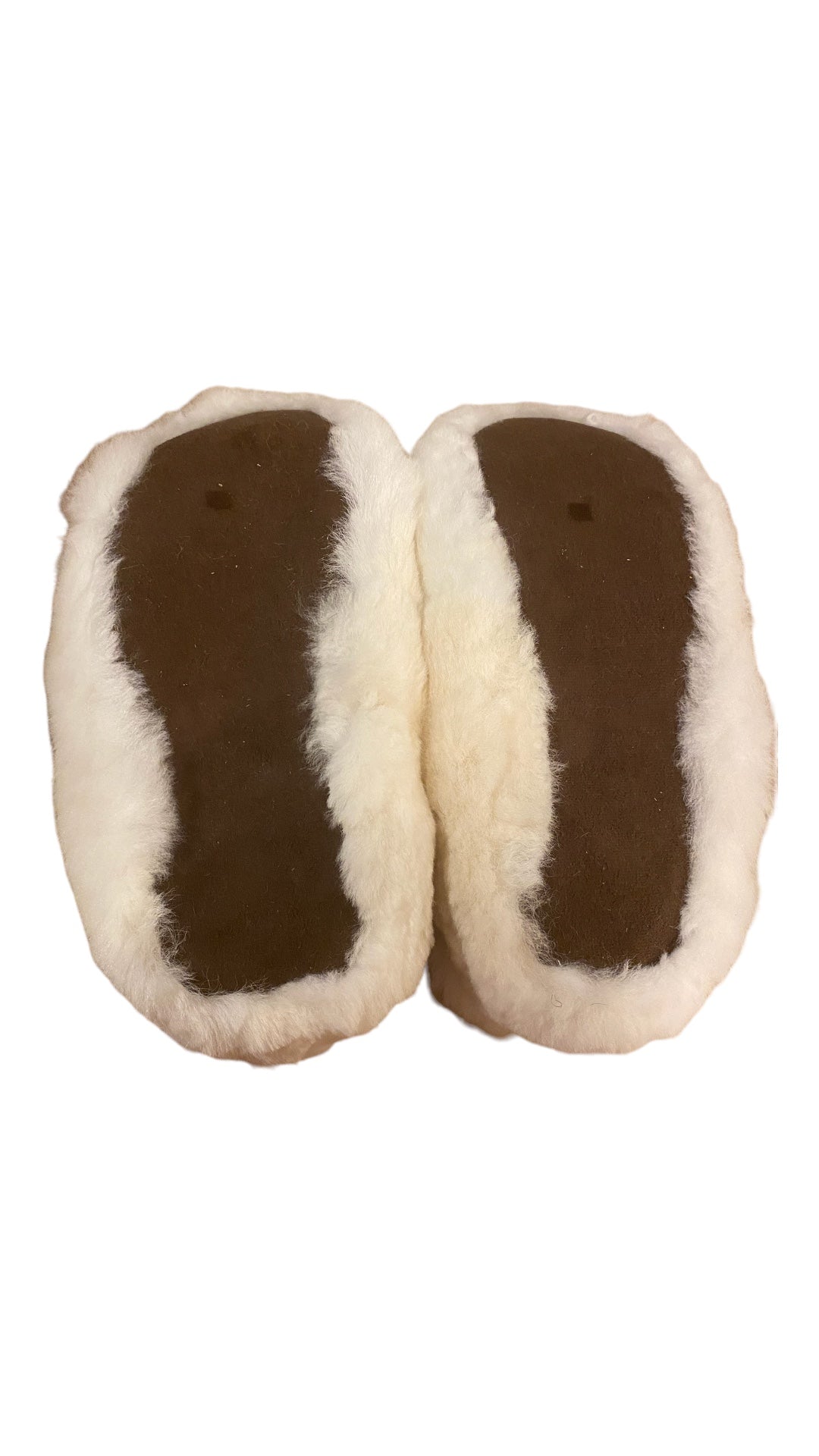 "Pure Comfort: 100% Baby Alpaca White Slippers for Luxurious Coziness"